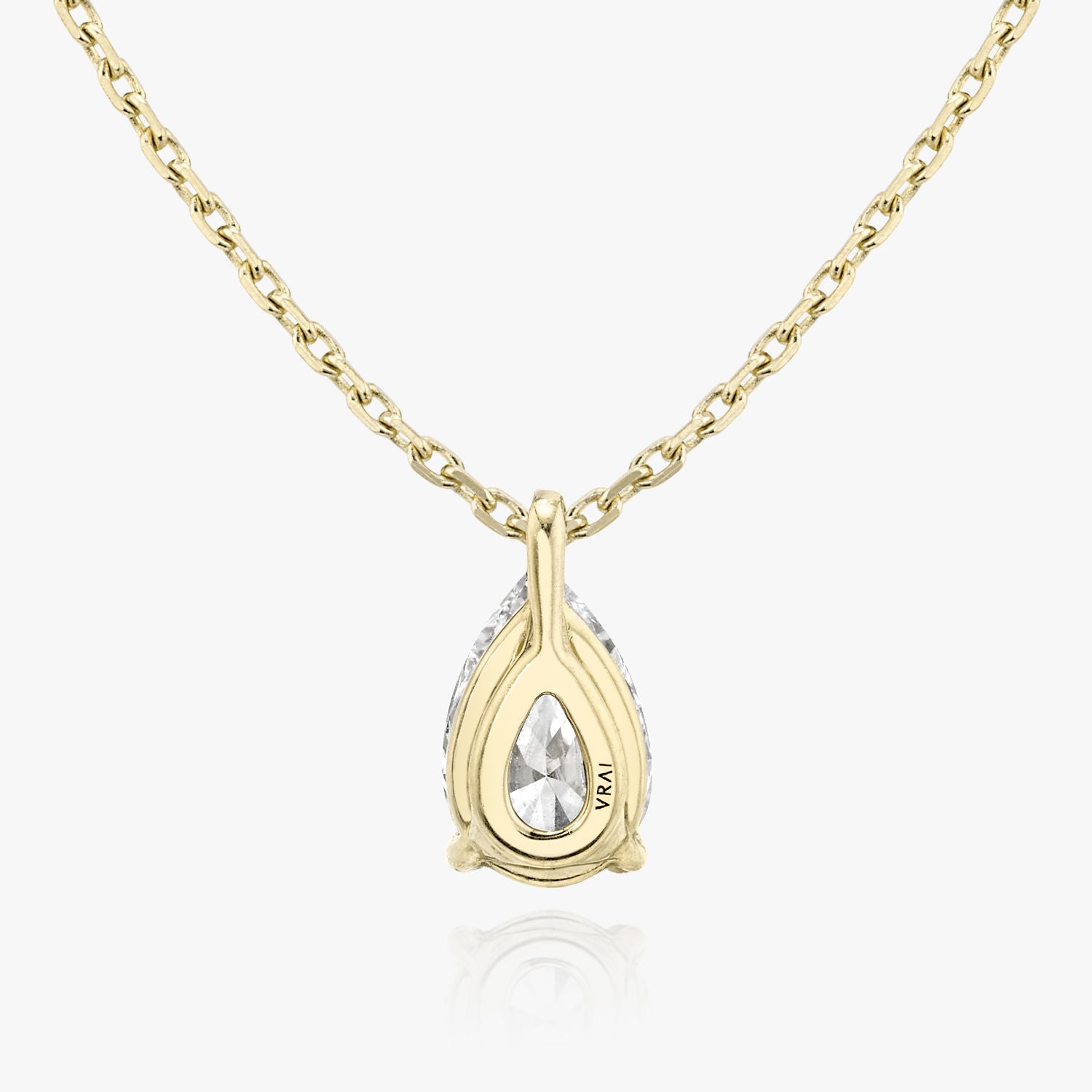 Solitaire Pear 14K Gold Necklace w. Lab-Grown Diamond